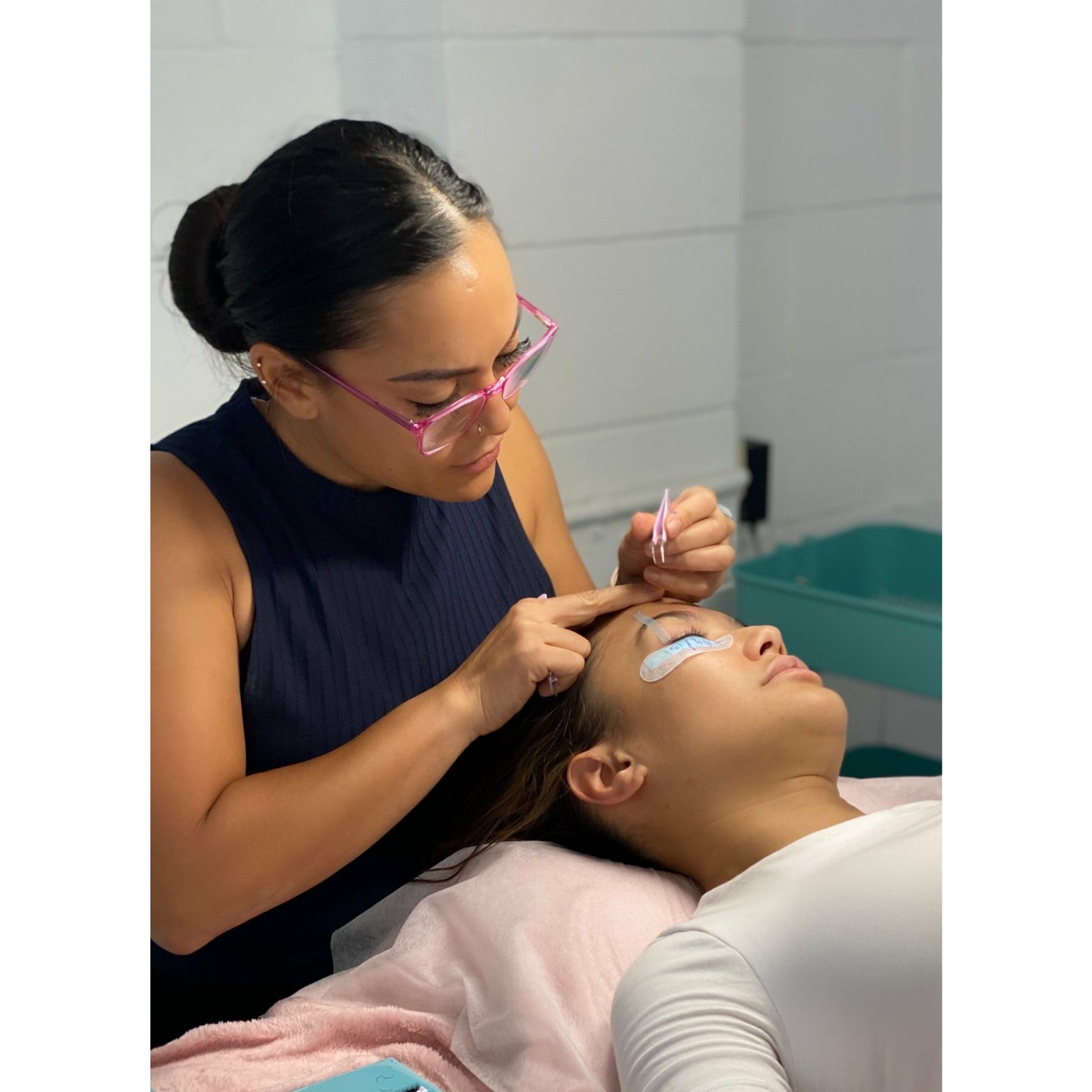 Magnifying Glasses for Eyelash Extensions